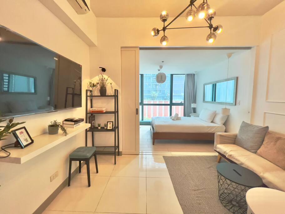 One Uptown Residences Bgc Taguig Exterior photo