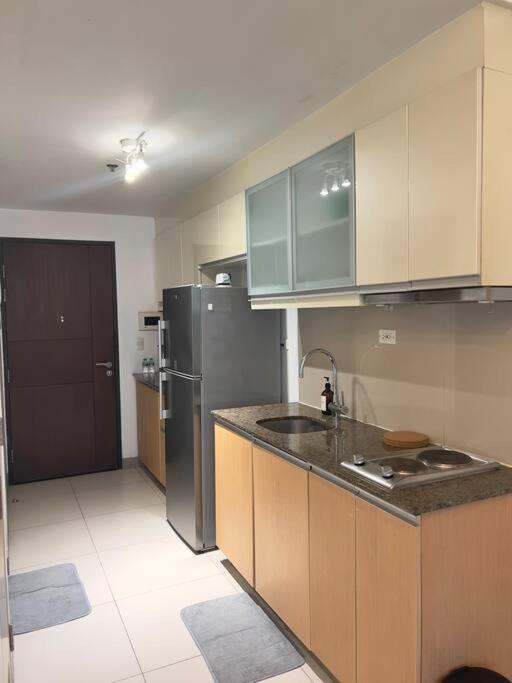 One Uptown Residences Bgc Taguig Exterior photo