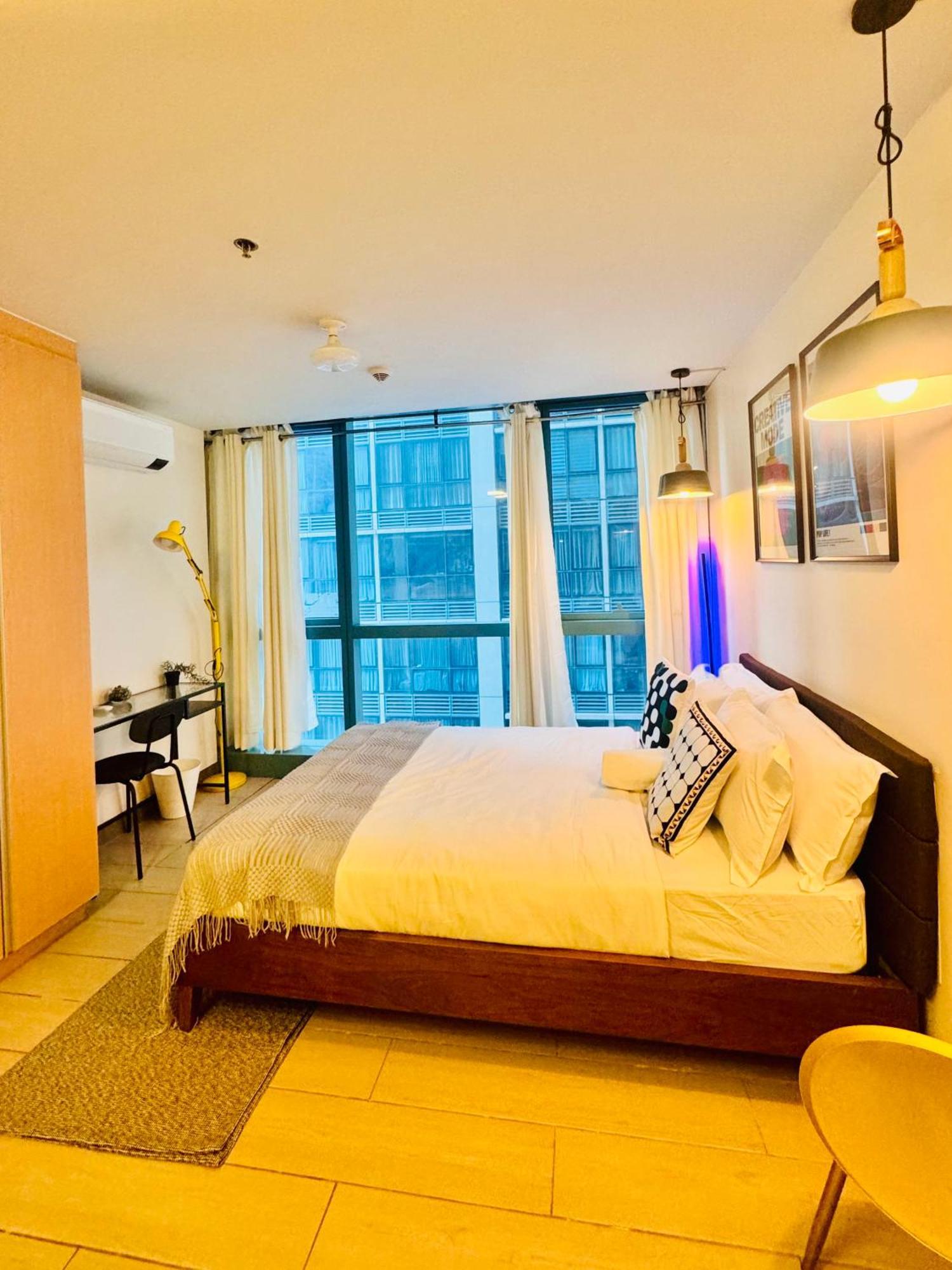 One Uptown Residences Bgc Taguig Exterior photo